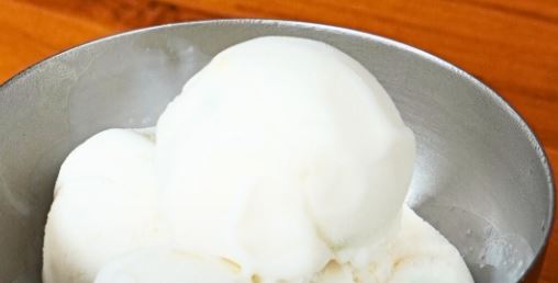 ไอติมรสเนื้อมะพร้าว